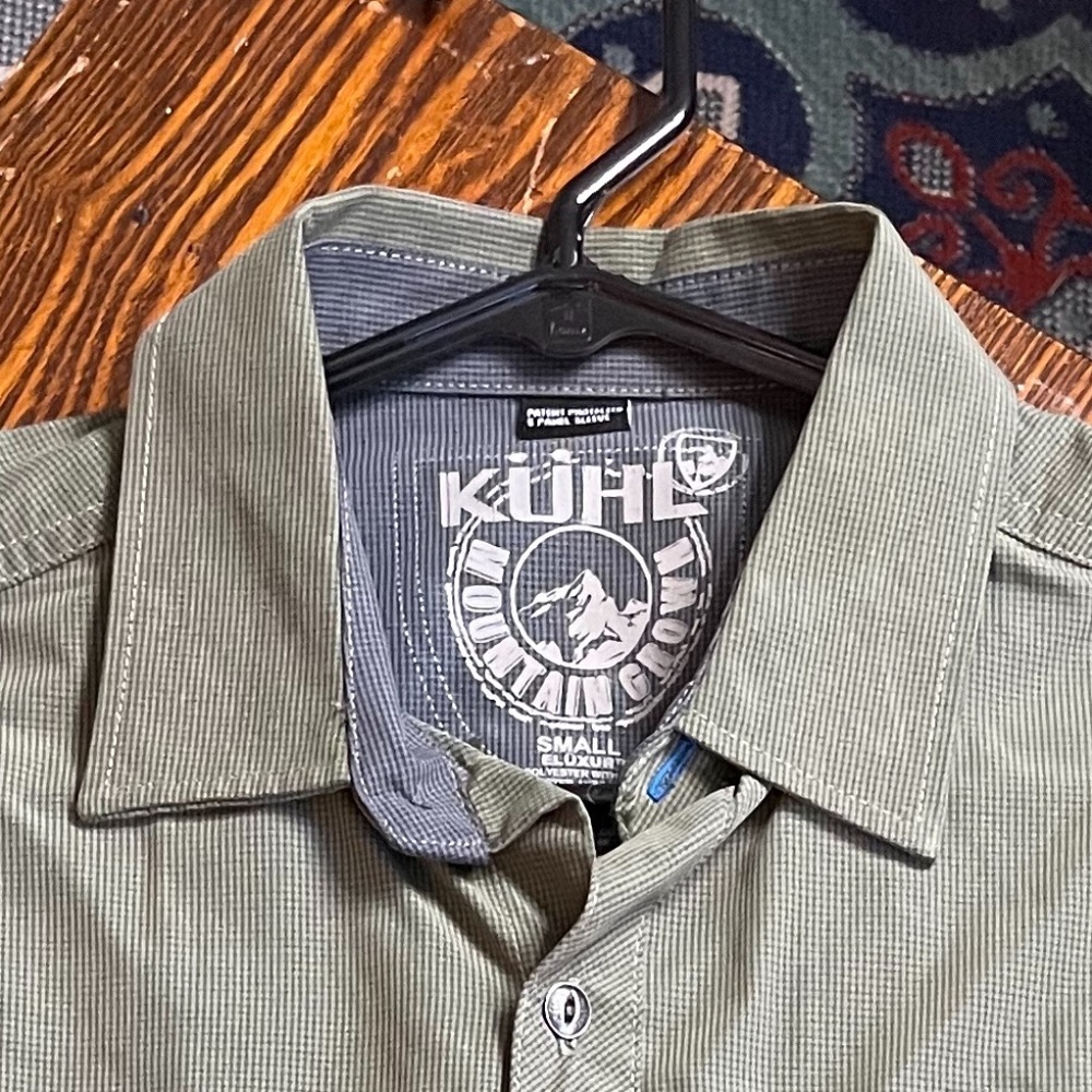 Men’s Kuhl Long Sleeve Button Down Green Sz Small